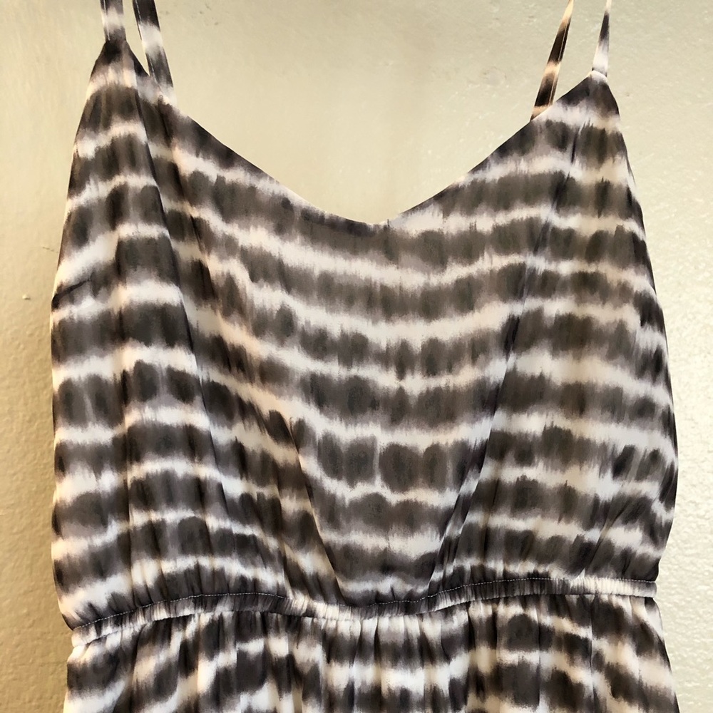 Dress - Picture 4 of 6